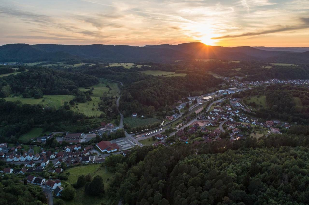 Landgasthaus & Hotel Zur Krone Dahn Exteriör bild